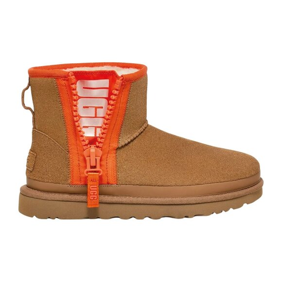 UGG Shoes - Classic Mini Zipper Tape Logo NWT Size 7